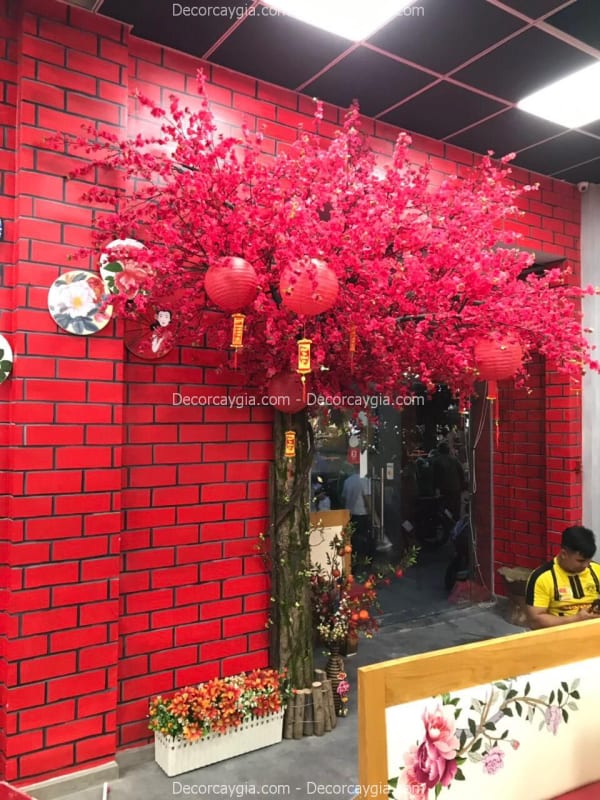 Cây cổ thụ giả đẹp như thật