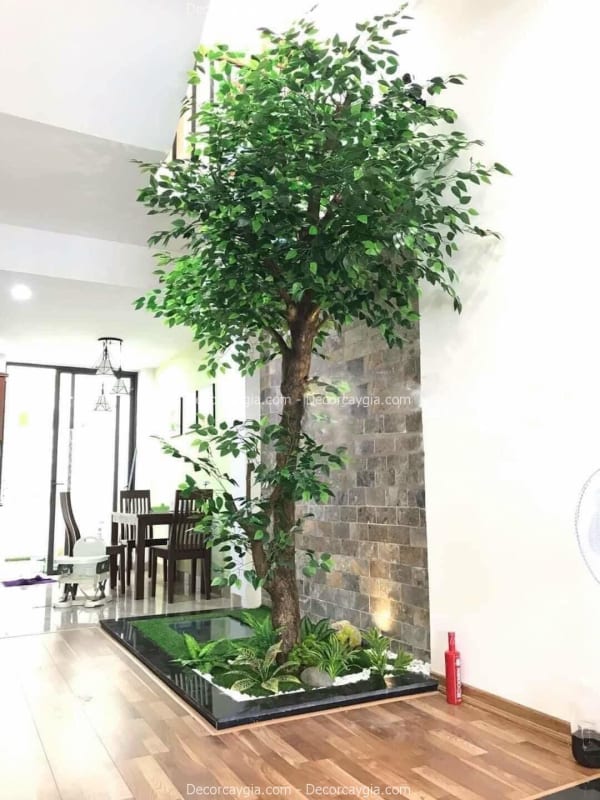 Cây lá xanh giả