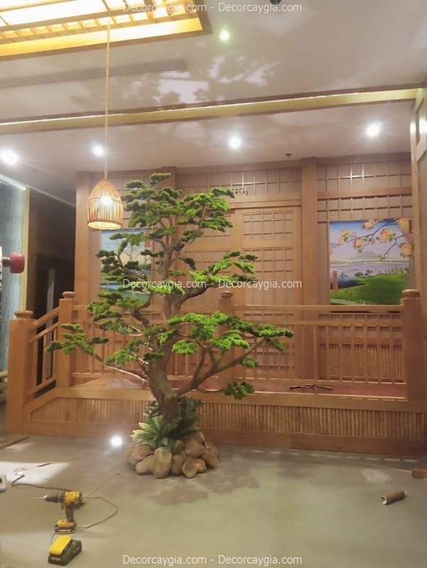 Cây tùng giả quận Bình Tân