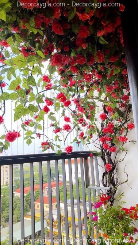 Giàn Hoa Hồng Giả Trang Trí Tại Hà Nội