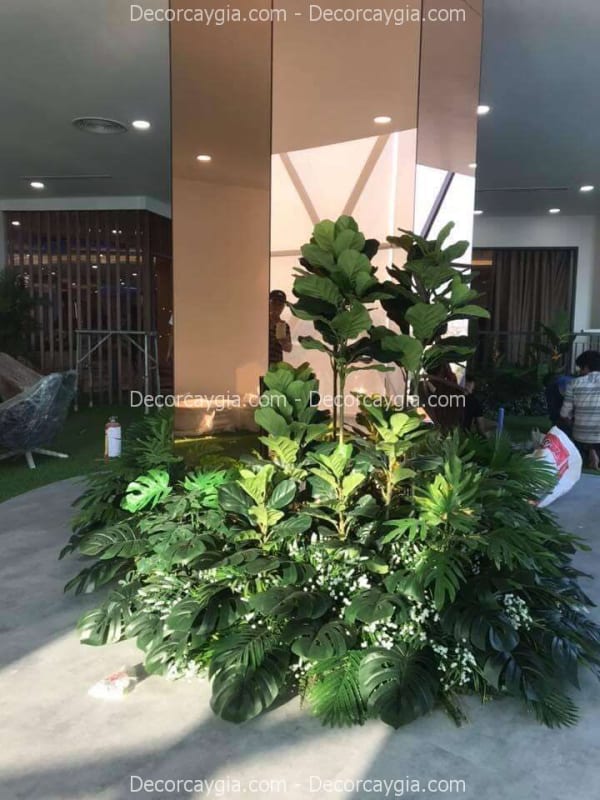 Tiểu cảnh cây giả trang trí sân