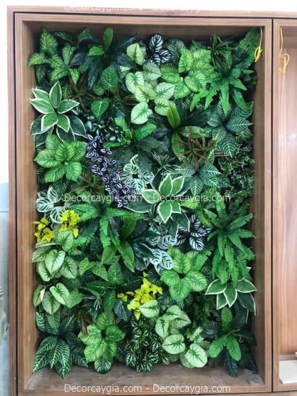 Tường cây giả tại Hoàn Kiếm