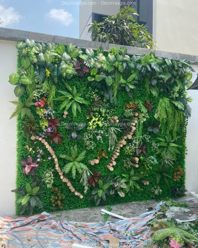 Tường cây giả tại Hoàng Mai