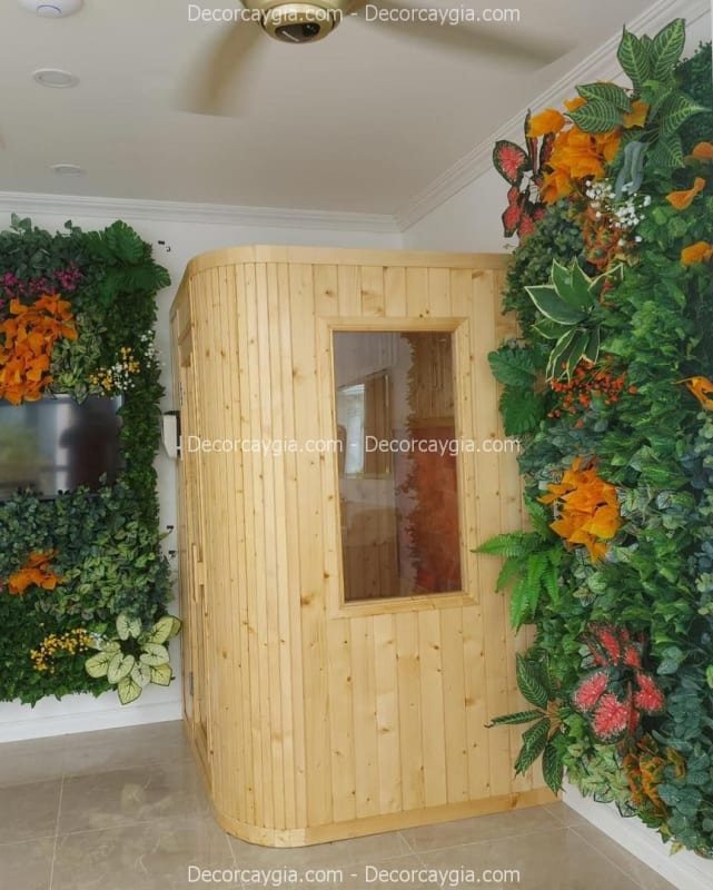 Tường cây giả tại Mê Linh