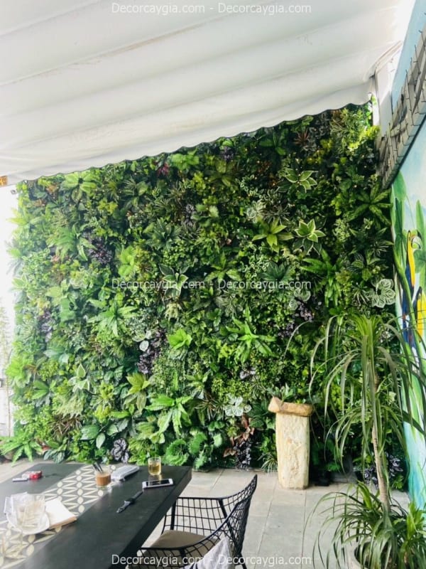 Tường cây giả